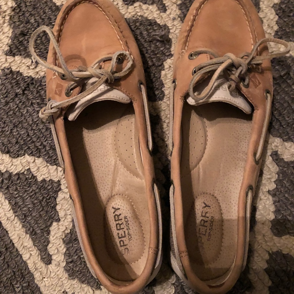 Sperry topsider